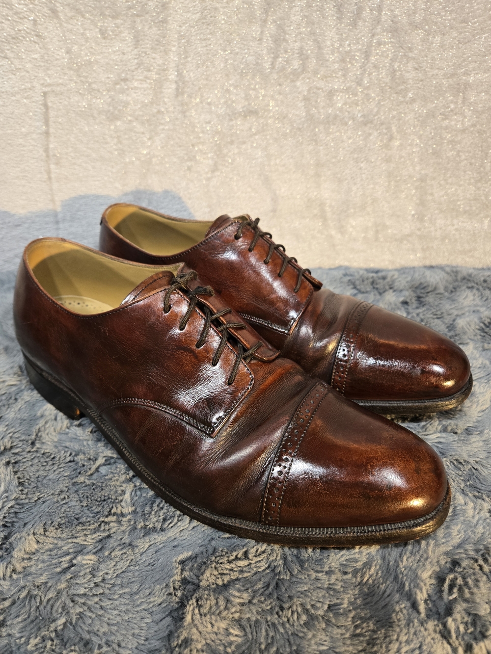Johnston & Murphy Men's Dark Brown Cognac  Leather Cap-Toe Oxfords